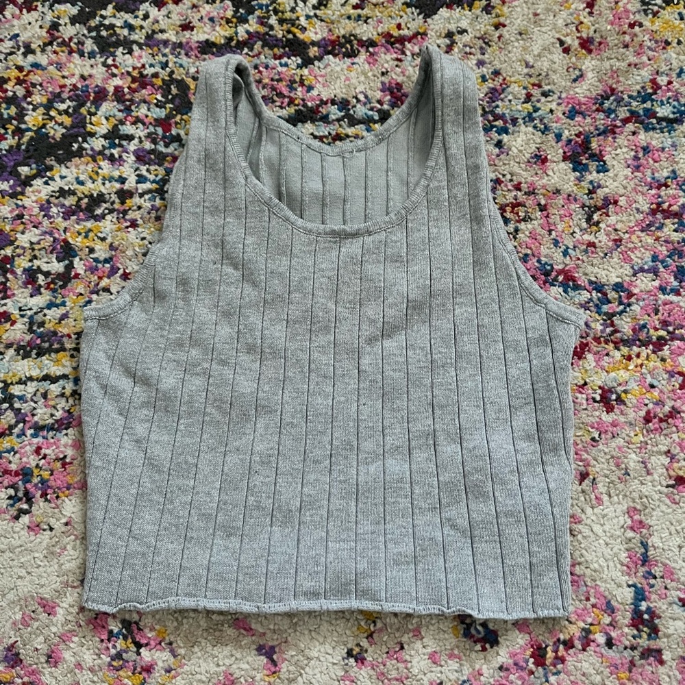 Grey tank top